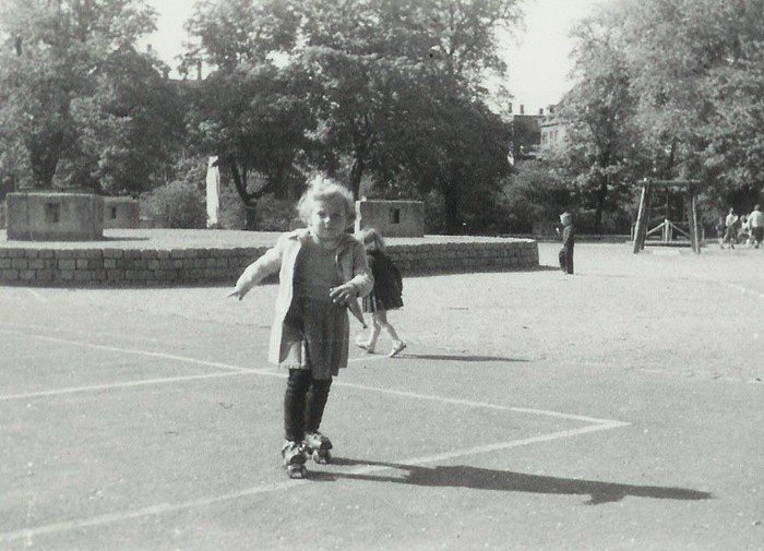 Privatfoto Susse på rulleskøjter